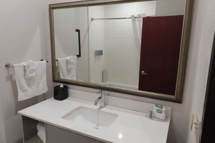 Room 20 of 38