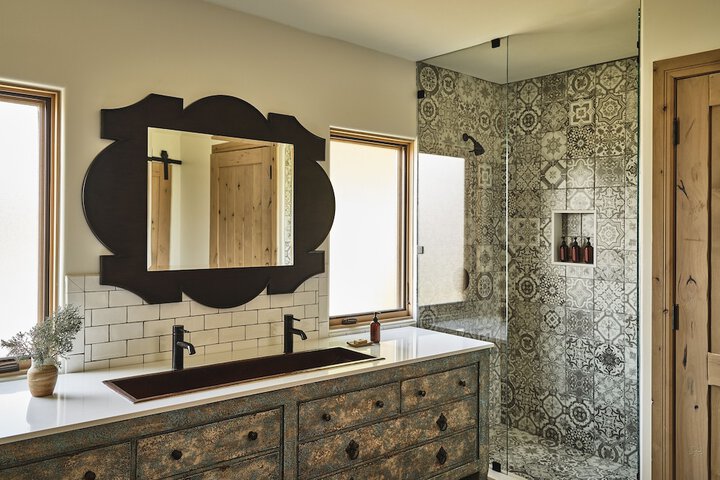 Bishops Lodge Auberge Collection