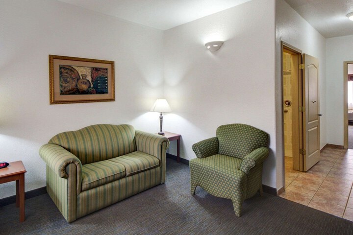 Room 37 of 46