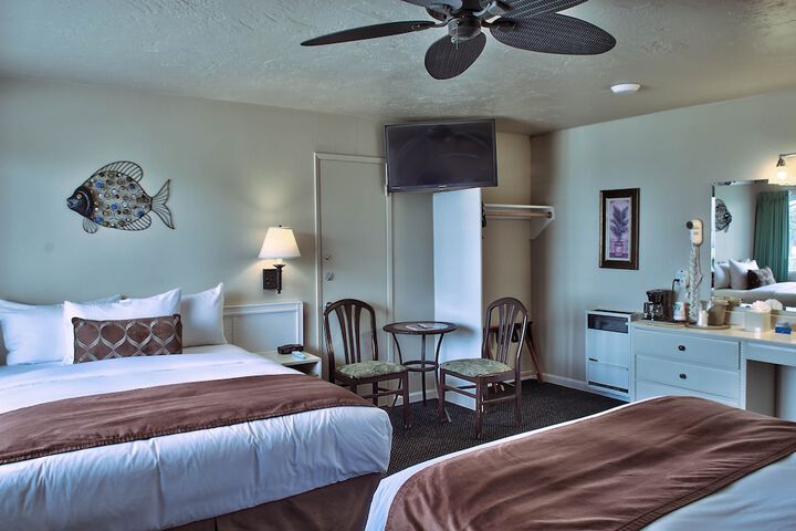 Lovers Point Inn