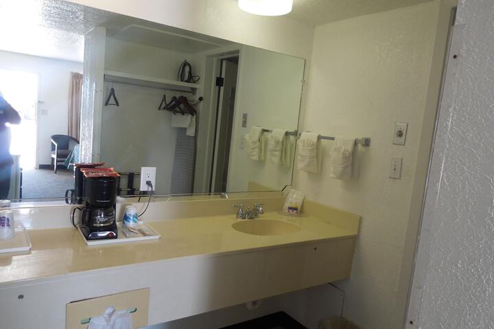 Relax Inn Mineral Wells