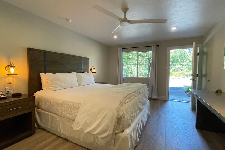 Room 20 of 32