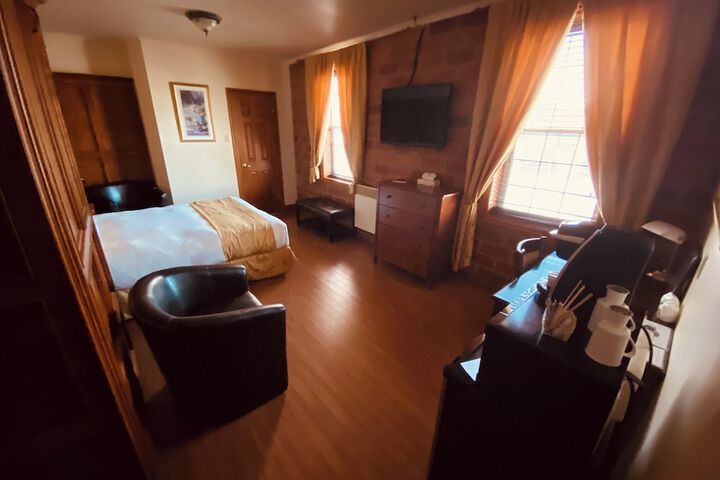 Room 9 of 52