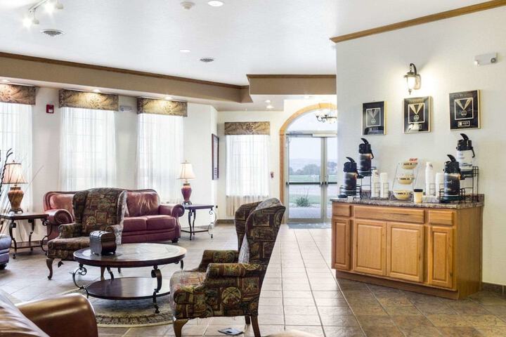Quality Inn Oacoma - Chamberlain