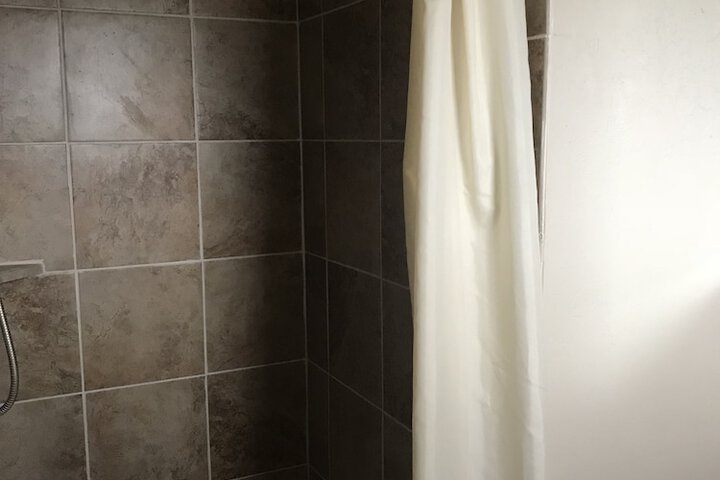Room 13 of 22