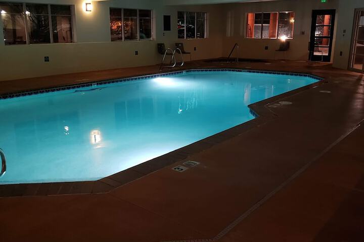 Best Western Snowcap Lodge