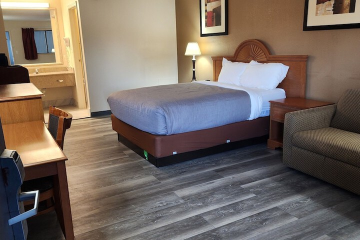 Room 21 of 42