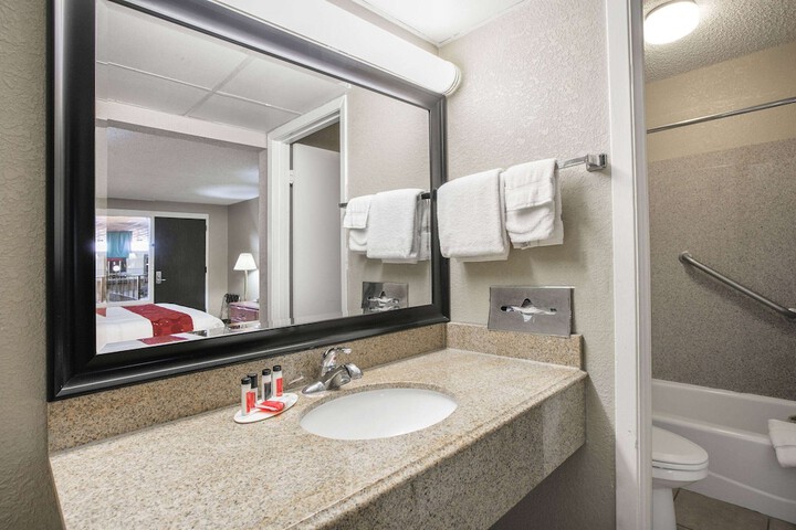 Room 5 of 23