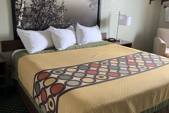 Room 7 of 20