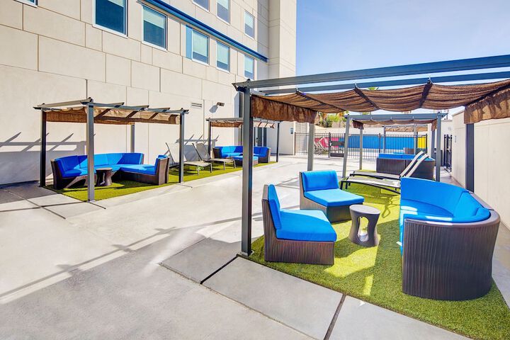 Terrace/Patio 37 of 45