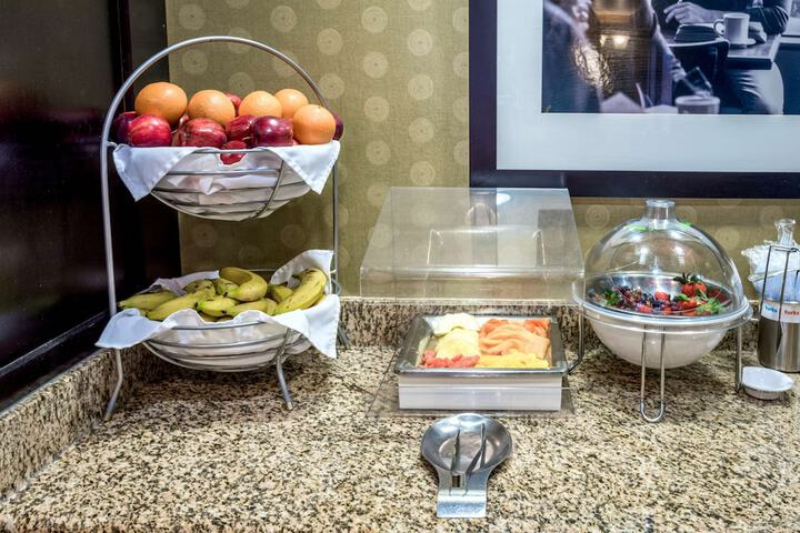 Hampton Inn & Suites Montgomery-Downtown