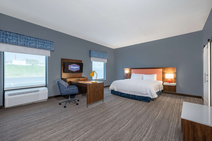 Room 19 of 40