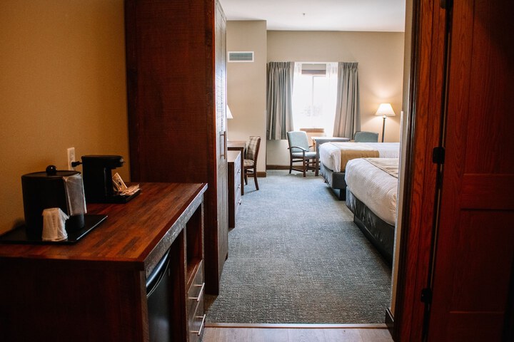 Room 27 of 51
