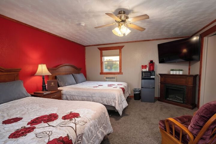 KJs Inn and Suites by OYO Gettysburg U.S. Hwy 212