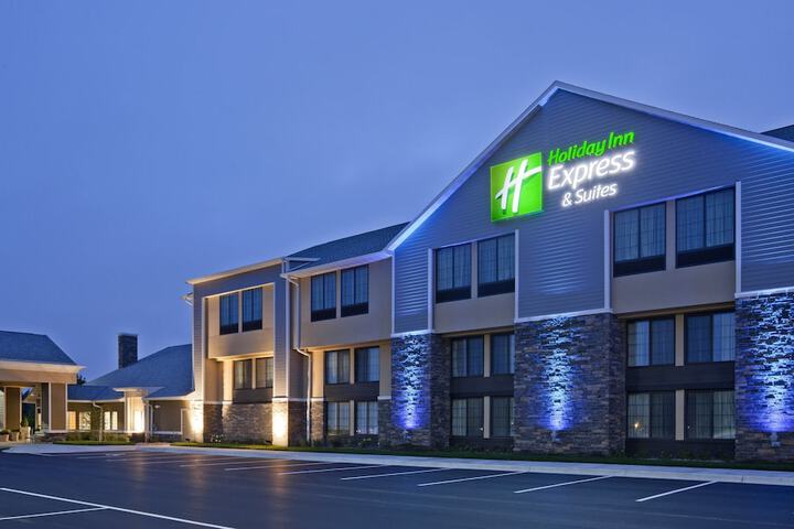 Hotel 2 of 32