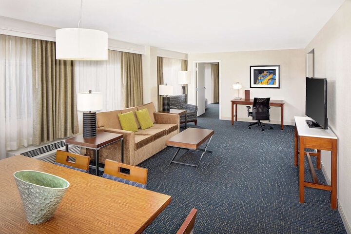 Room 42 of 82