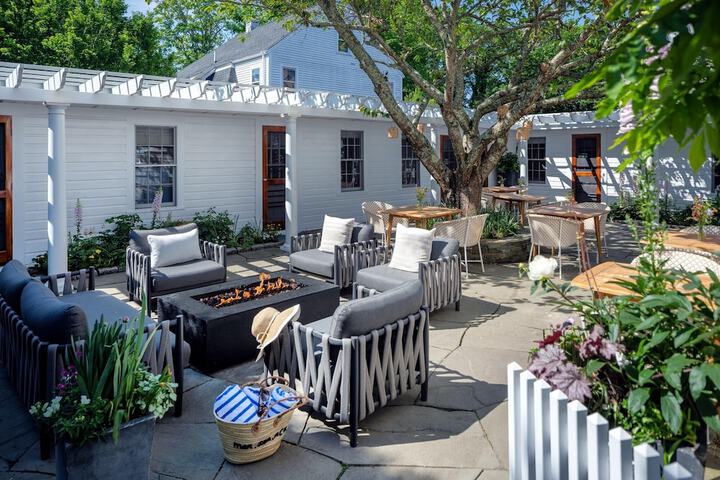 Terrace/Patio 40 of 40