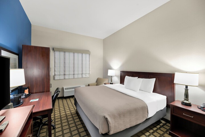 Room 21 of 38