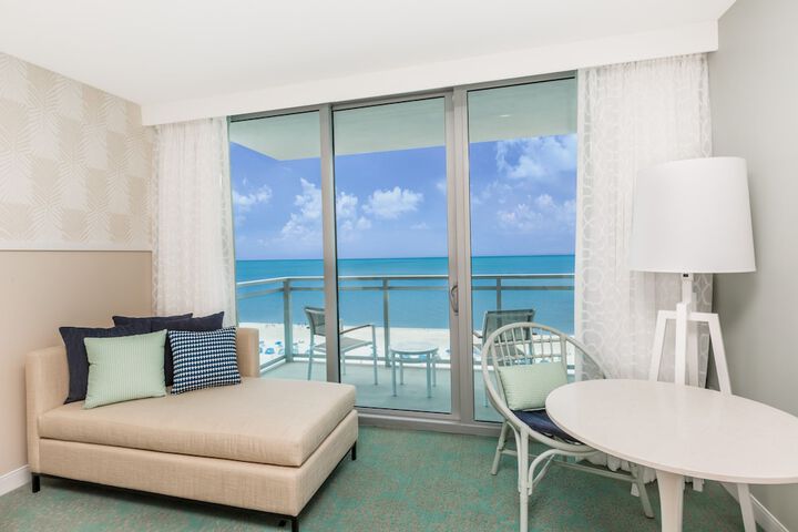 Wyndham Grand Clearwater Beach
