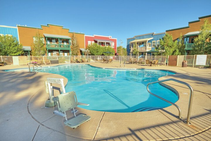 Pool 17 of 77