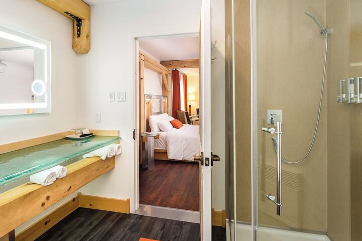 Room 109 of 363