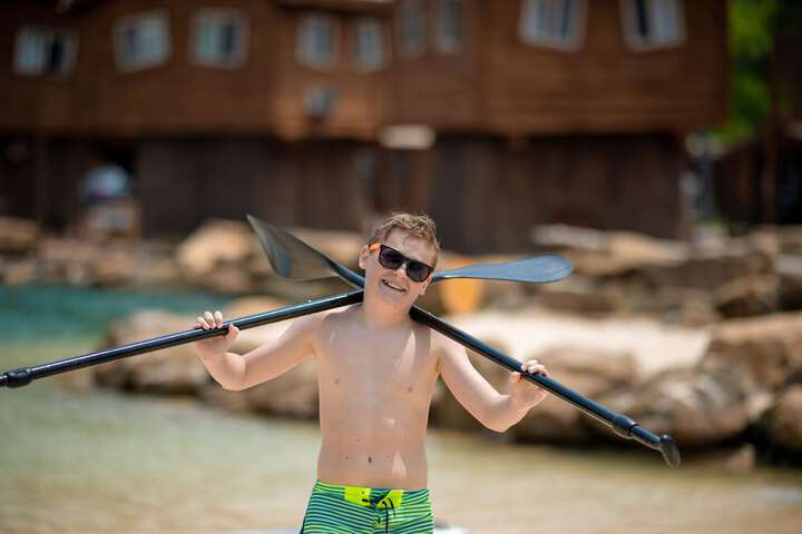 Natura Vue Resort & Boathouse