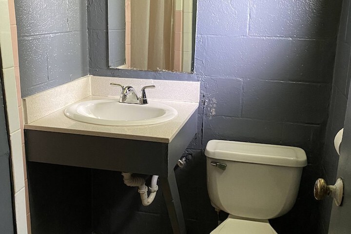 Room 11 of 15