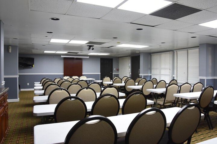 Days Inn by Wyndham Lebanon