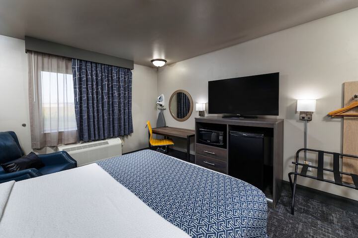 Room 14 of 38