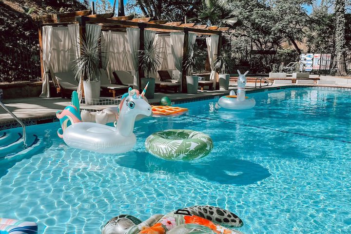 Pool 41 of 126