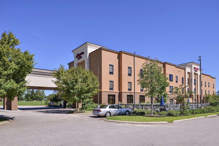 Hotel 6 of 77