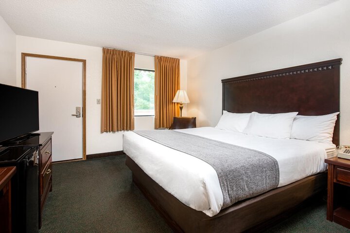 Room 20 of 37