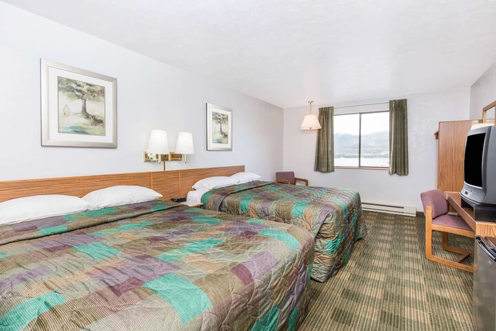 Room 35 of 50