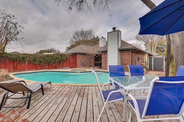 Modern Carrollton Home - Private Pool & Grill