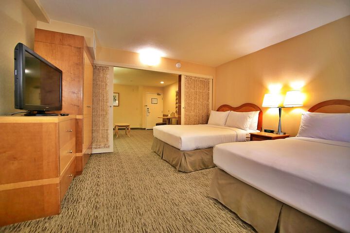 Room 13 of 26