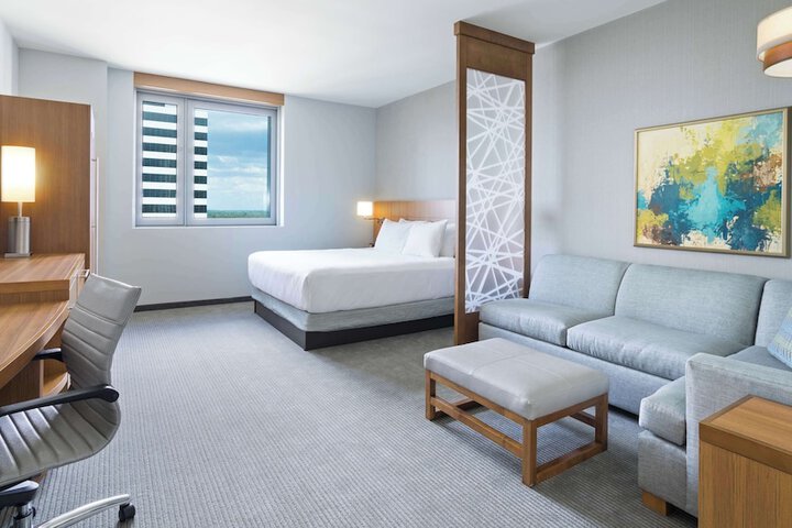 Hyatt Place St. Petersburg / Downtown
