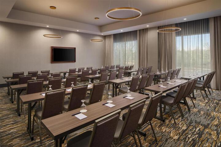 Doubletree by Hilton Greenville Airport