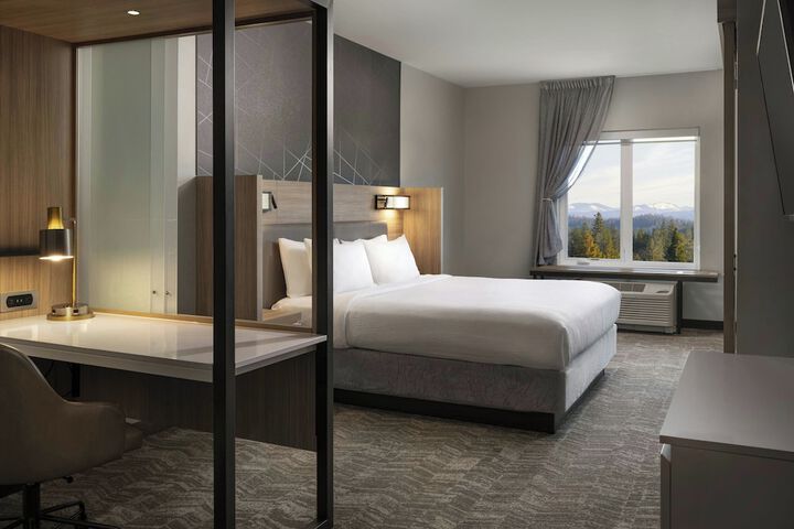 Room 27 of 75