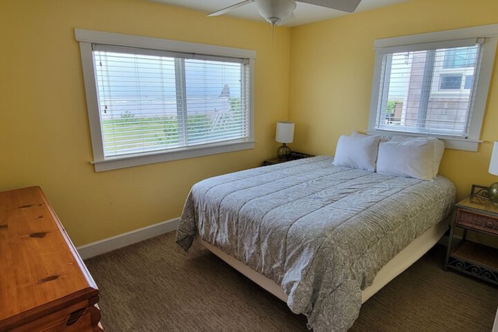 Room 43 of 60