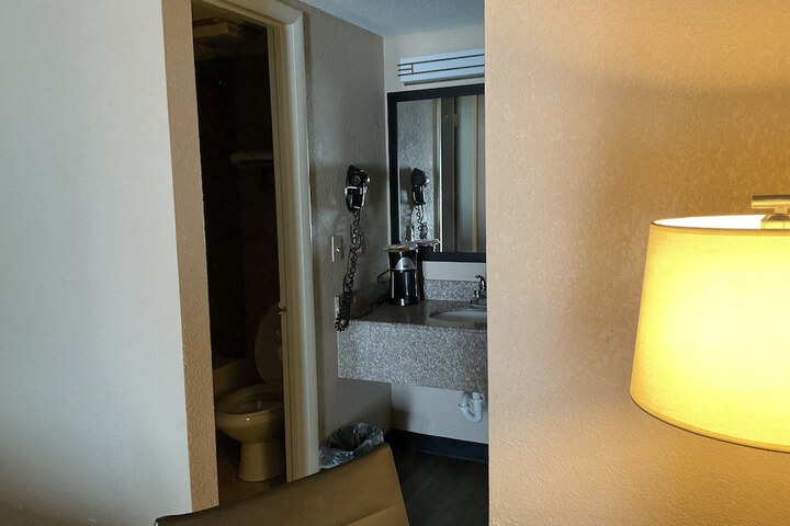 Super 8 by Wyndham Chattanooga / East Ridge