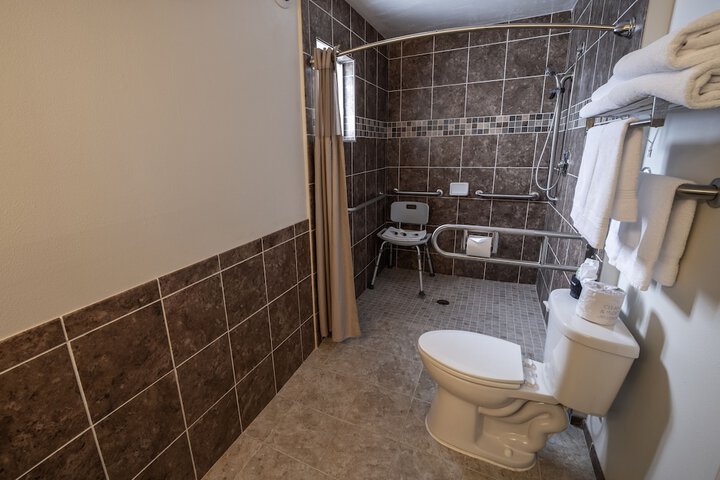Room 10 of 30