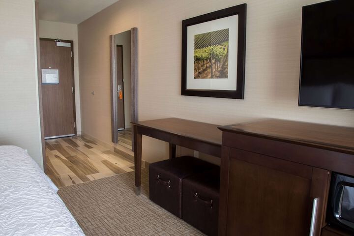 Room 32 of 57