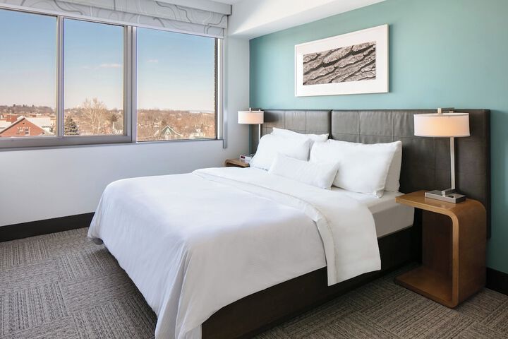 Room 33 of 44
