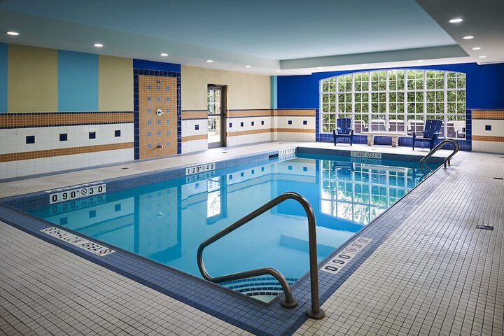 Staybridge Suites Oakville by IHG