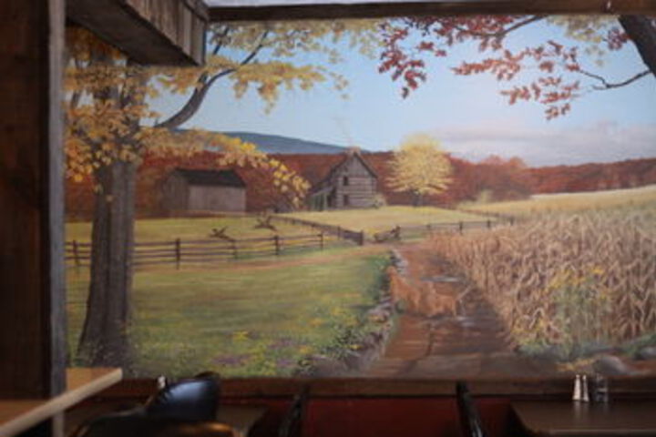 Edgewater Inn & Riverside Grill