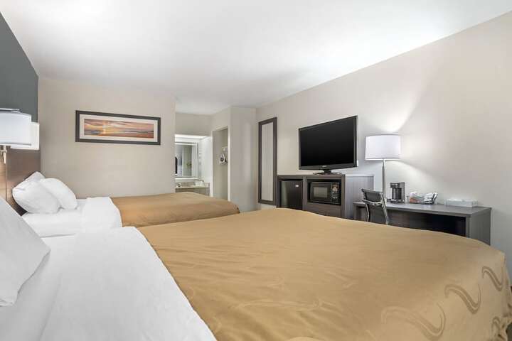 Room 12 of 23