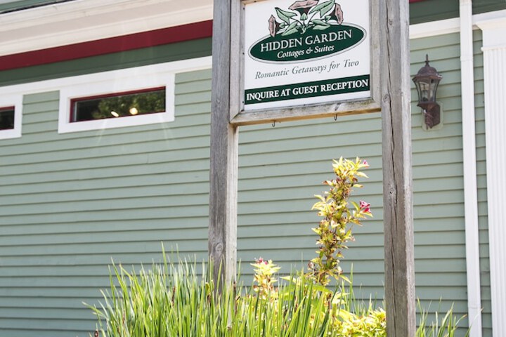 Hidden Garden Cottages & Suites