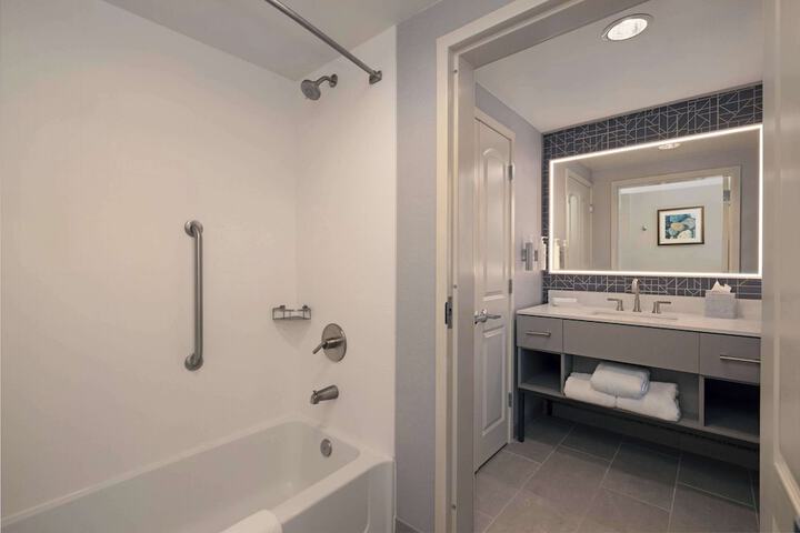 Room 19 of 54