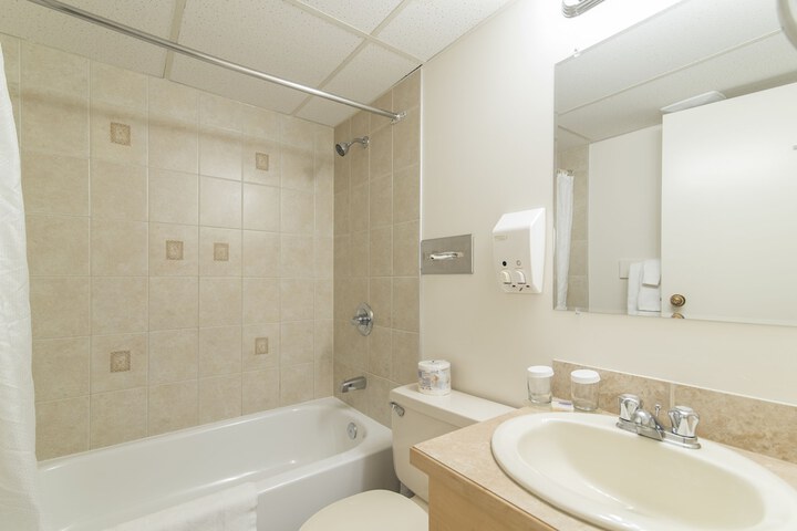Room 60 of 105