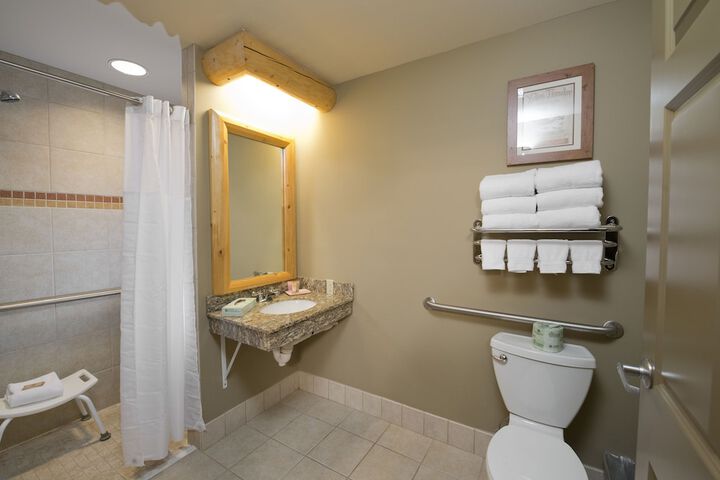 Room 34 of 66
